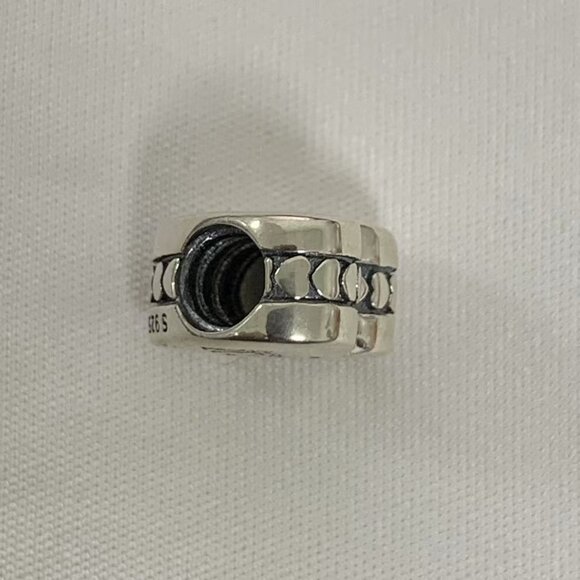 Pandora Madrid Exclusive Travel Heart Charm Pendant, S925 Silver Jewelry - Picture 4 of 4